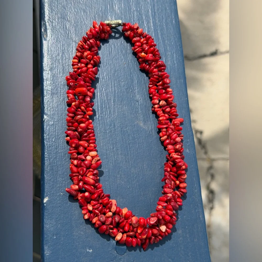 Red Coral Beaded 3 Strand Necklace 16” - Picture 4 of 5